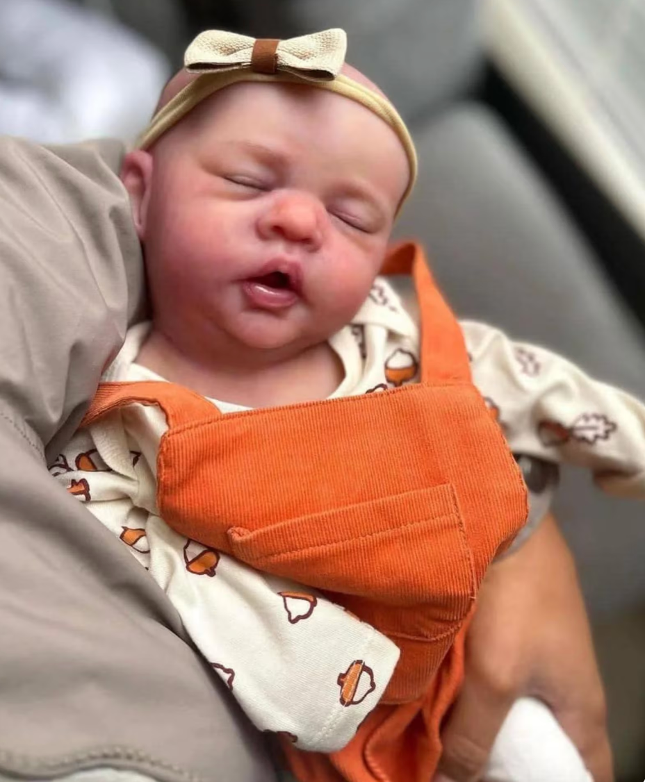 Life like Full Silicone Reborn Baby Doll Realistic Girl or Boy with Poseable Flexible Limbs